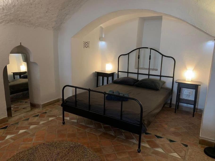 Authentic Cave In Old City Centre *