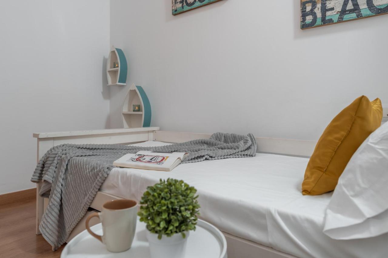 Tuguest Postigo I Catedral - Free Parking Granada