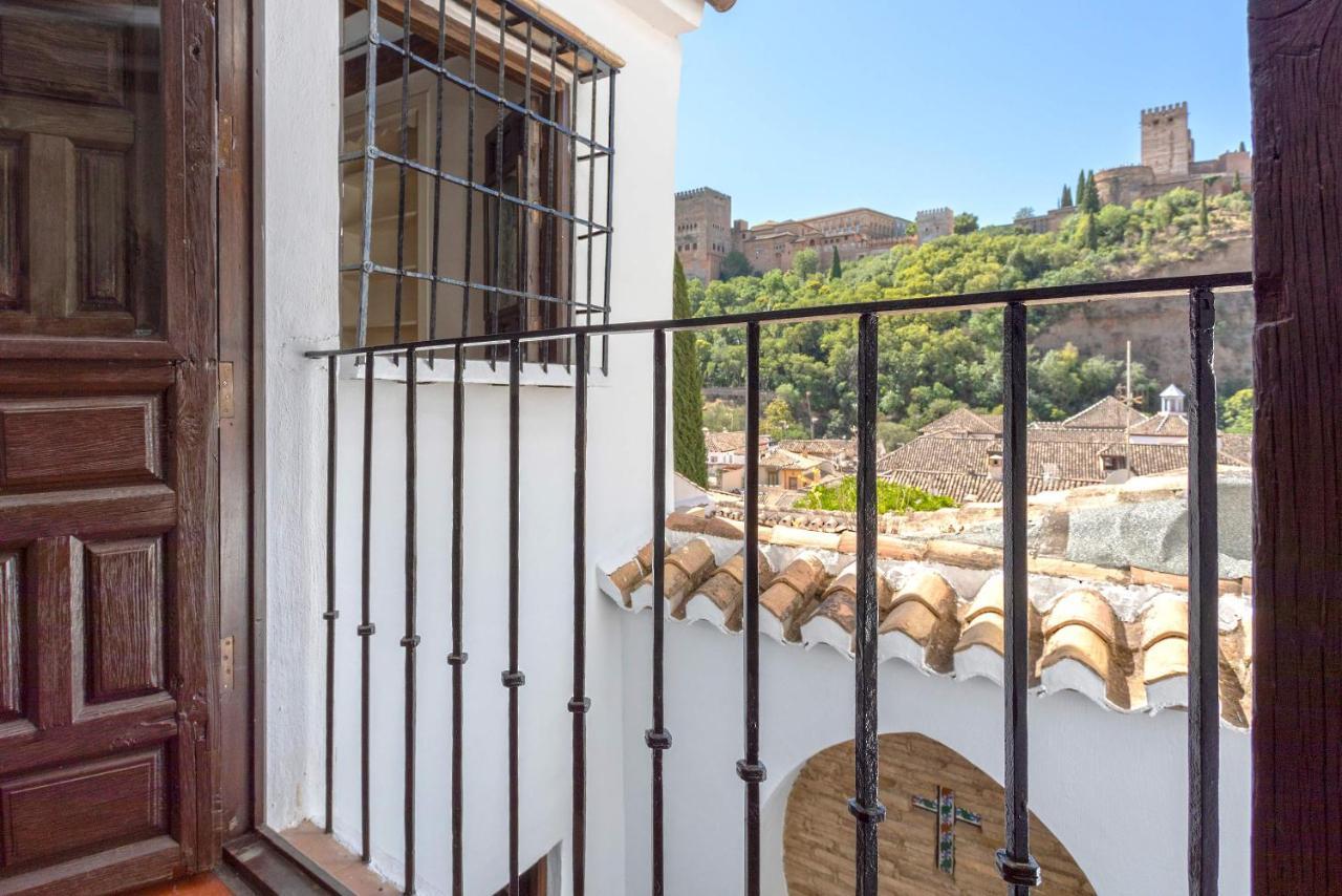 Genteel Mirador De Reyes