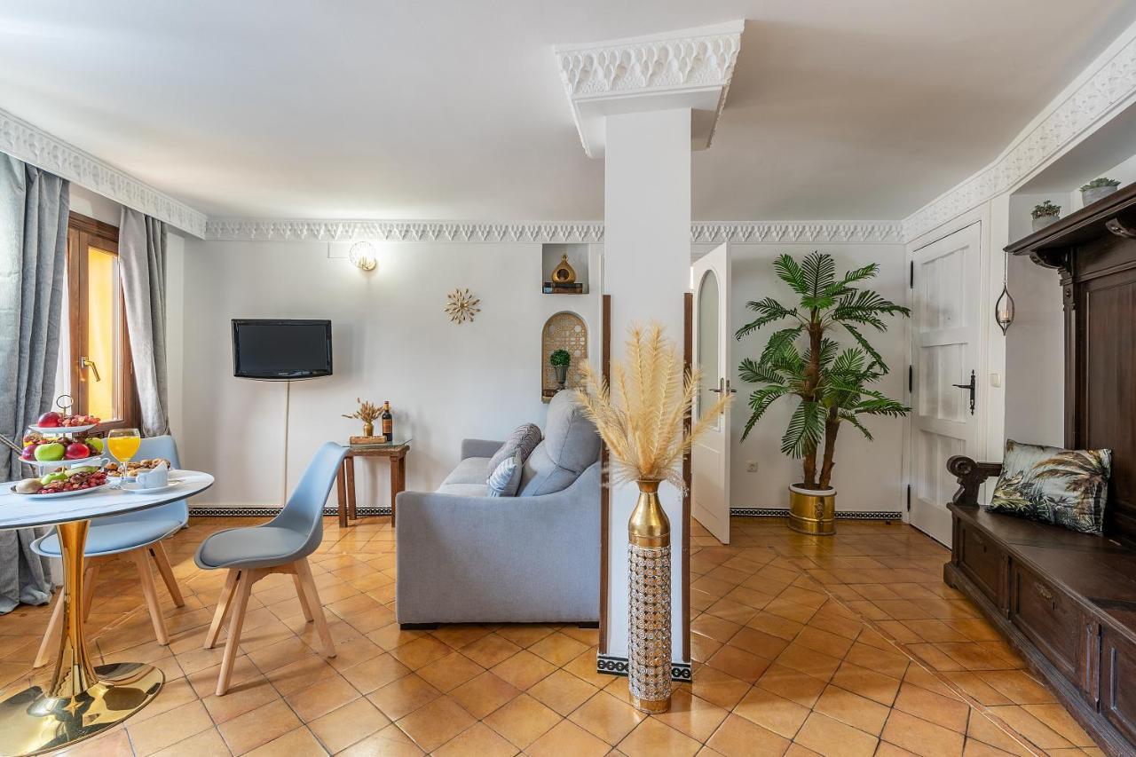 Adanar-apartamentos Muralla Ziri