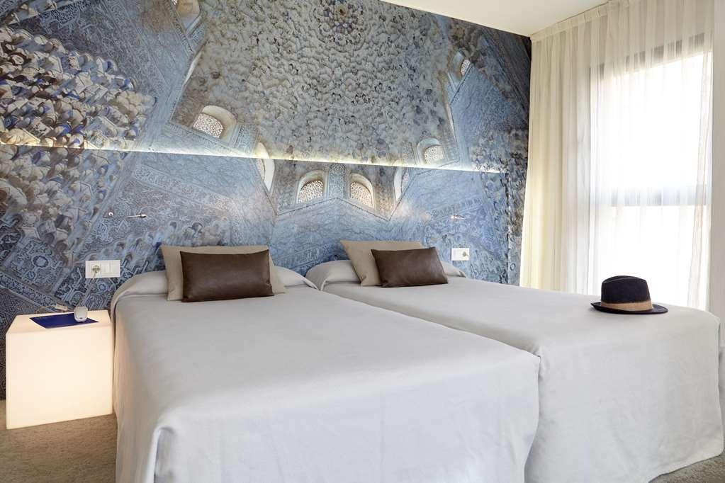 Hotel Five Senses And *