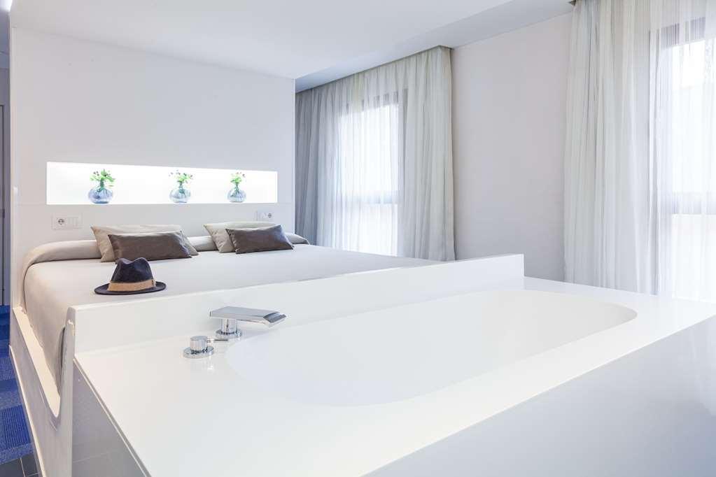 Five Senses And Hotel Granada