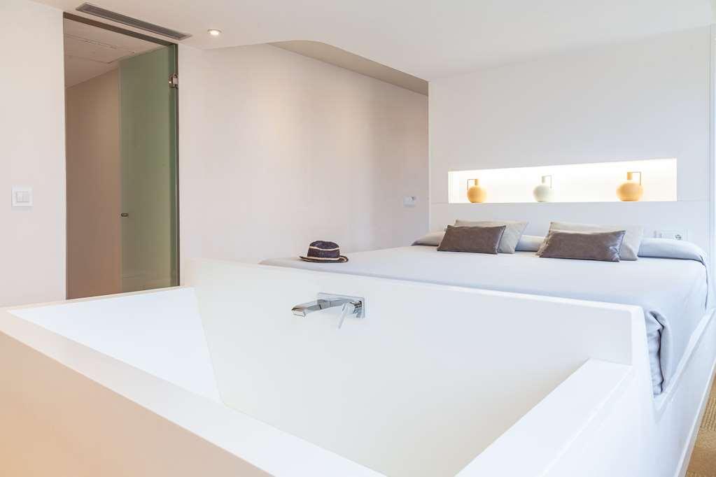 Five Senses And Hotel