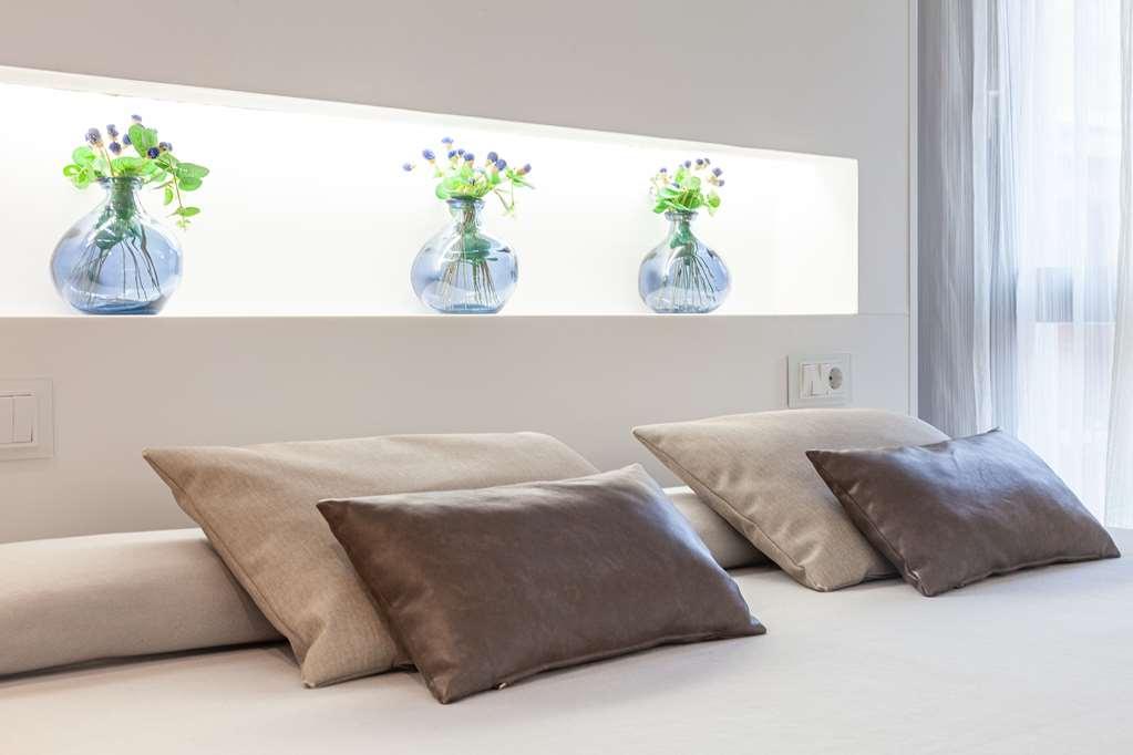 Five Senses And Hotel Granada