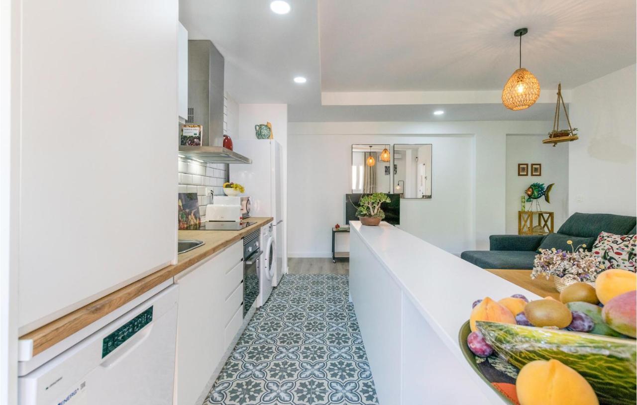 Apartamento Beautiful In With Kitchen *