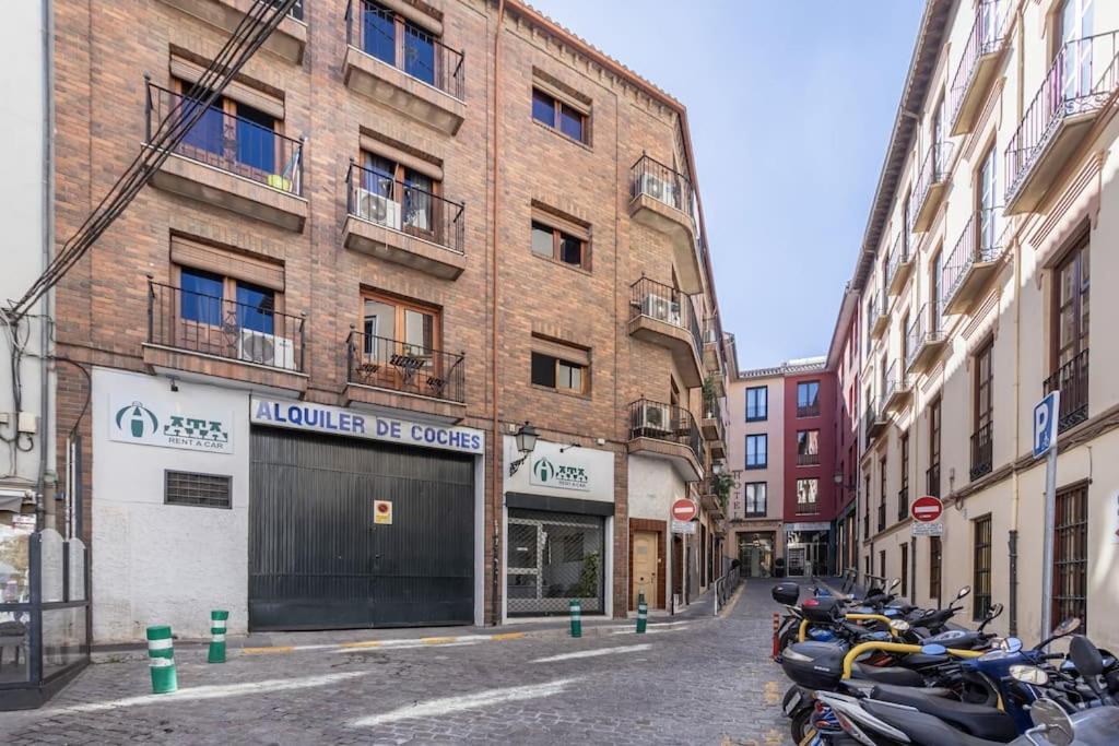 33enjoygranadacentro. Parking Opcional. *
