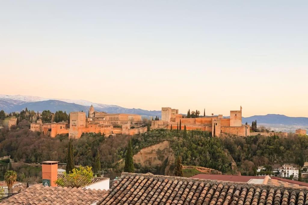Apartamento Bonito Duplex Bajo Alhambra *