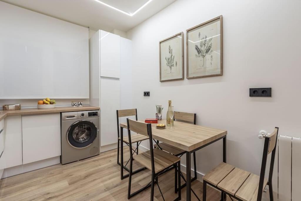 Luxury De Conde Cifuentes Apartamento