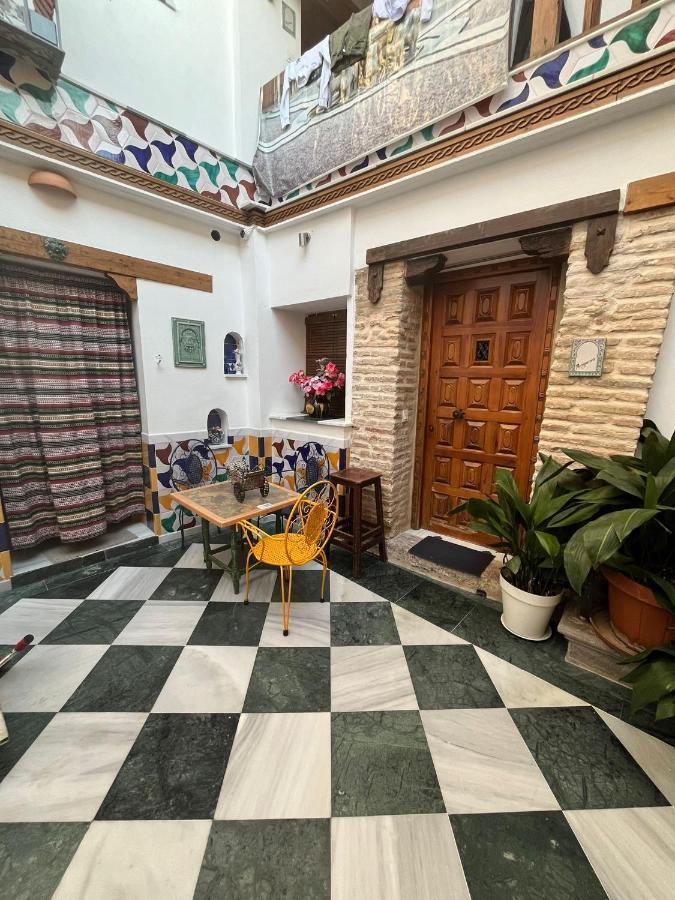 Patio De Leones Apartamento