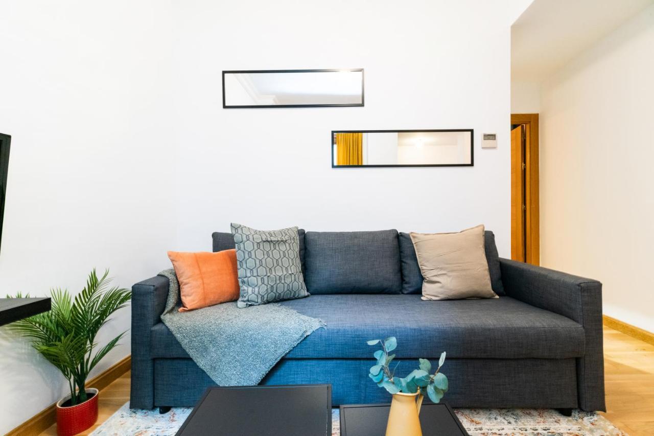 Apartment Piso Junto A Mercado De San Agustin Y Catedral En *