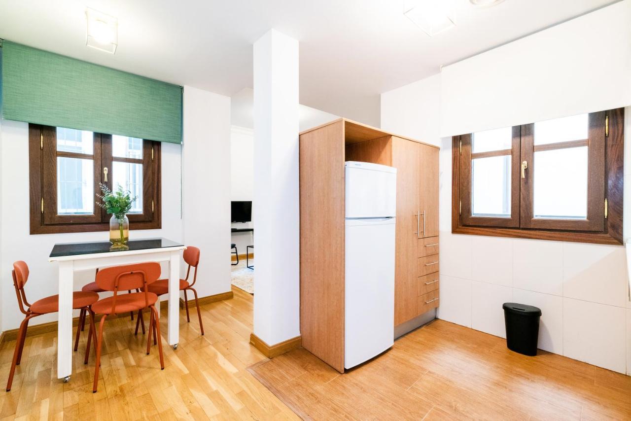 Apartment Piso Junto A Mercado De San Agustin Y Catedral En *