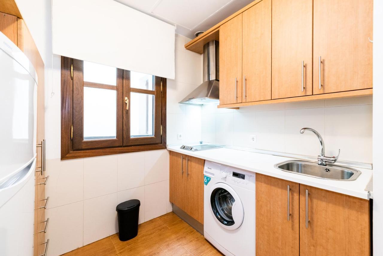 Piso Junto A Mercado De San Agustin Y Catedral En Apartment *