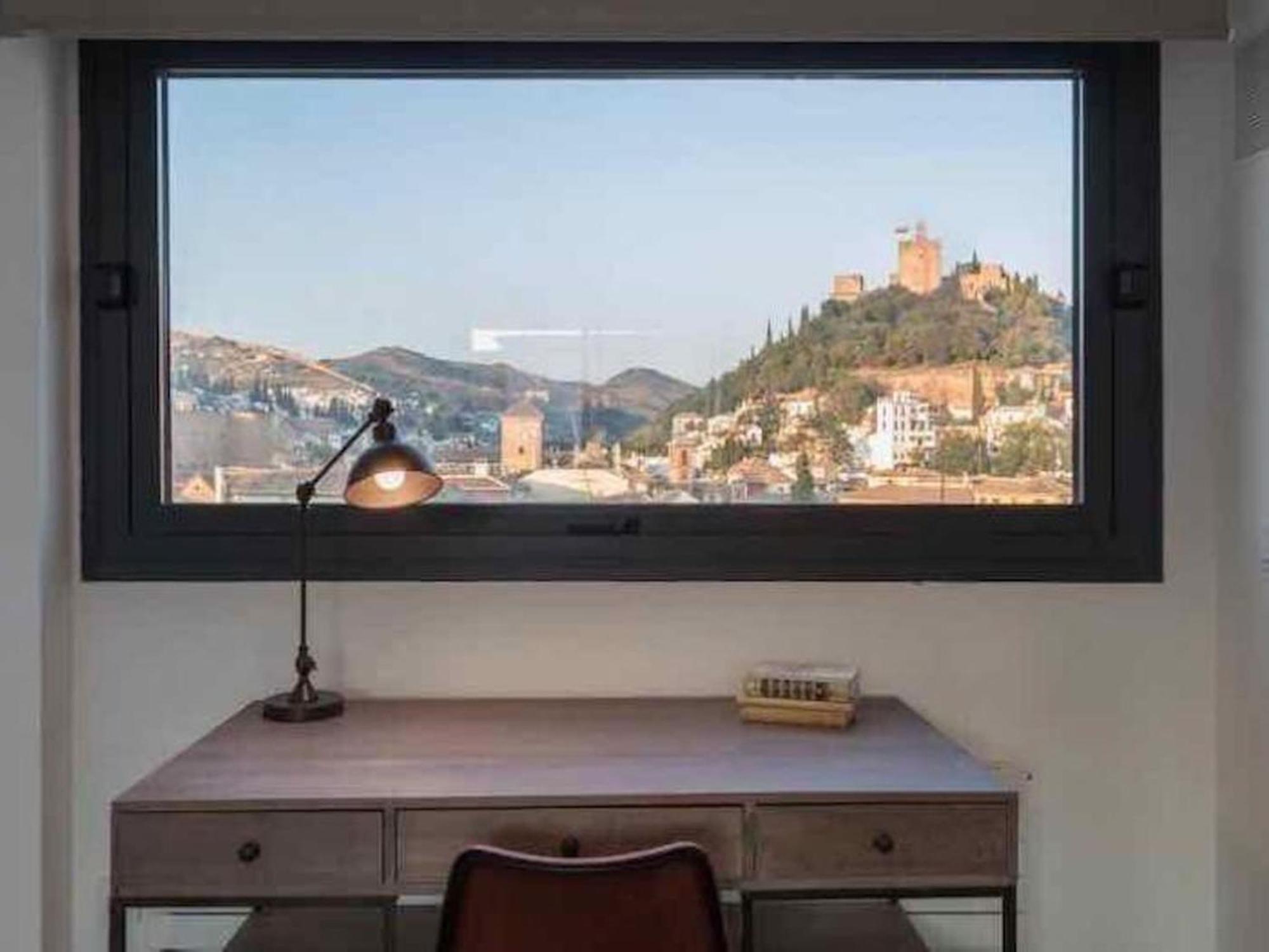 Chezmoihomes Luxury Plaza Nueva Penthouse