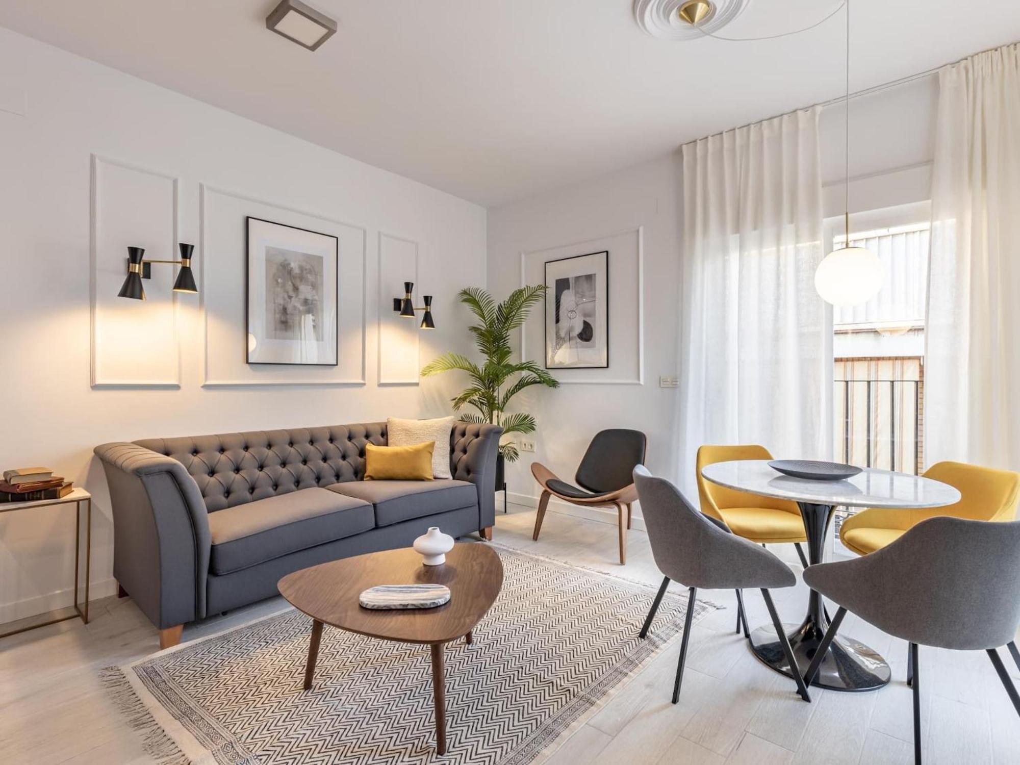 Apartment Stylish And Elegant 1 & 2 Bedroom I