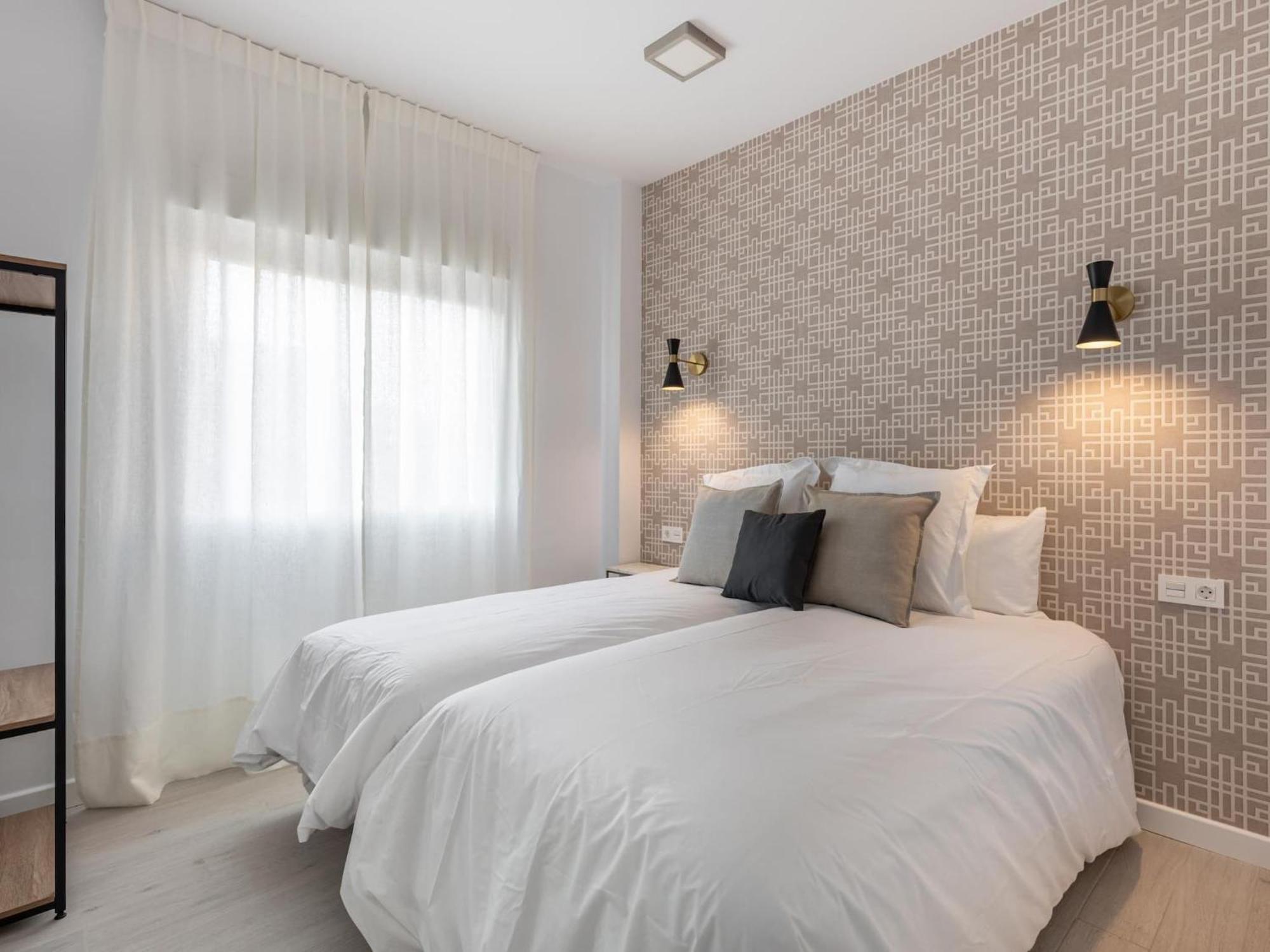 Stylish And Elegant 1 & 2 Bedroom I Apartment Granada