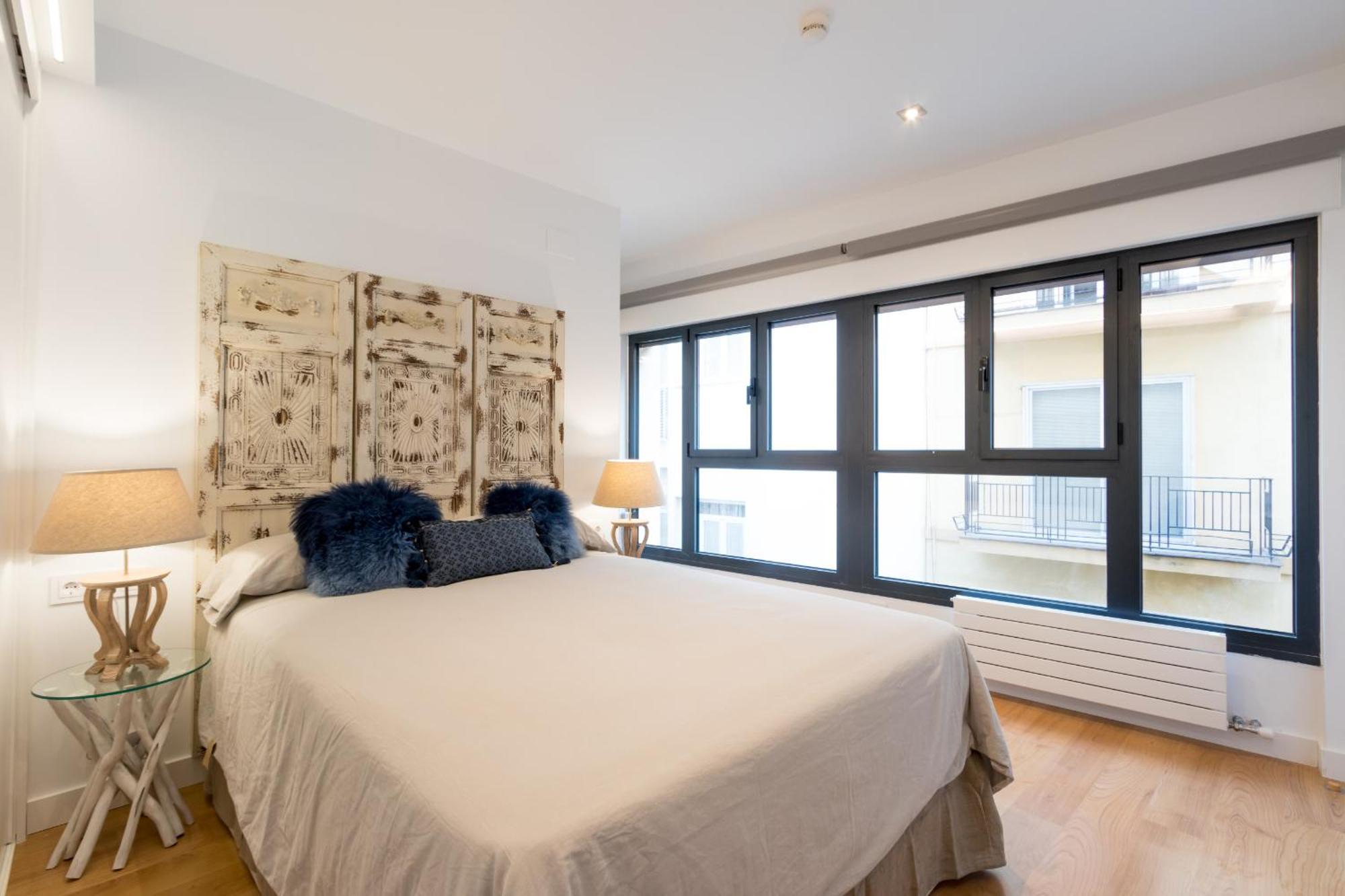 Chezmoihomes Plaza Nueva Premium *