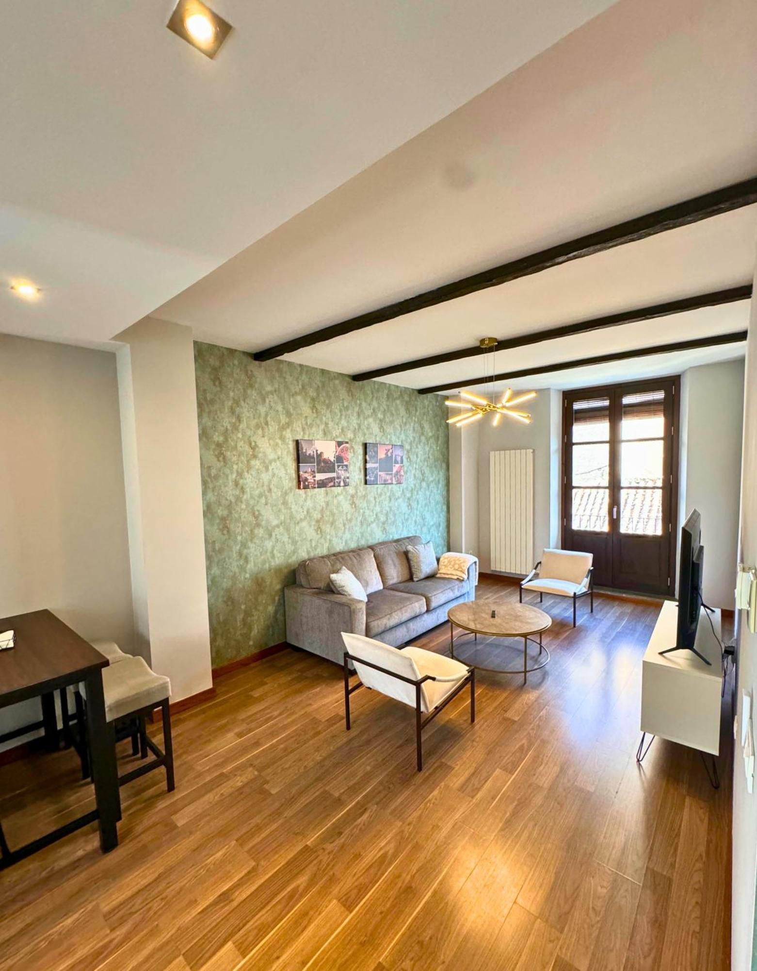 Home4u Apartamento Centro De Granada
