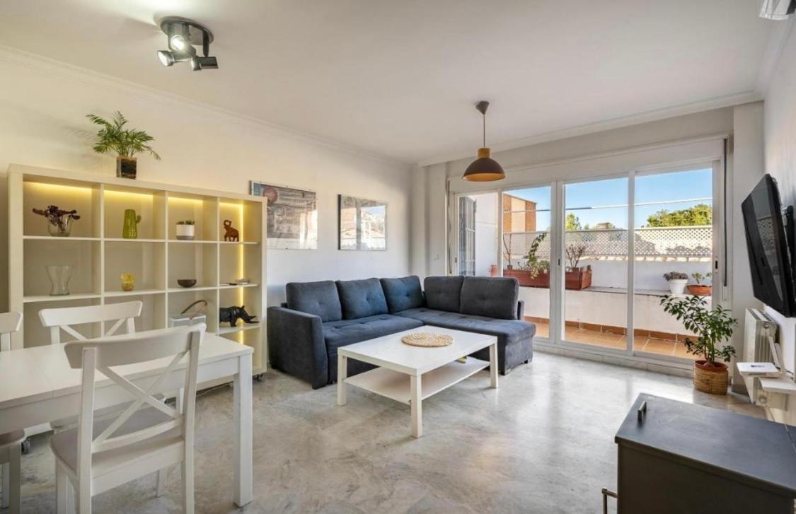 Casa Con Piscina Comunitaria En Albayzin Alto Сasa de vacaciones *