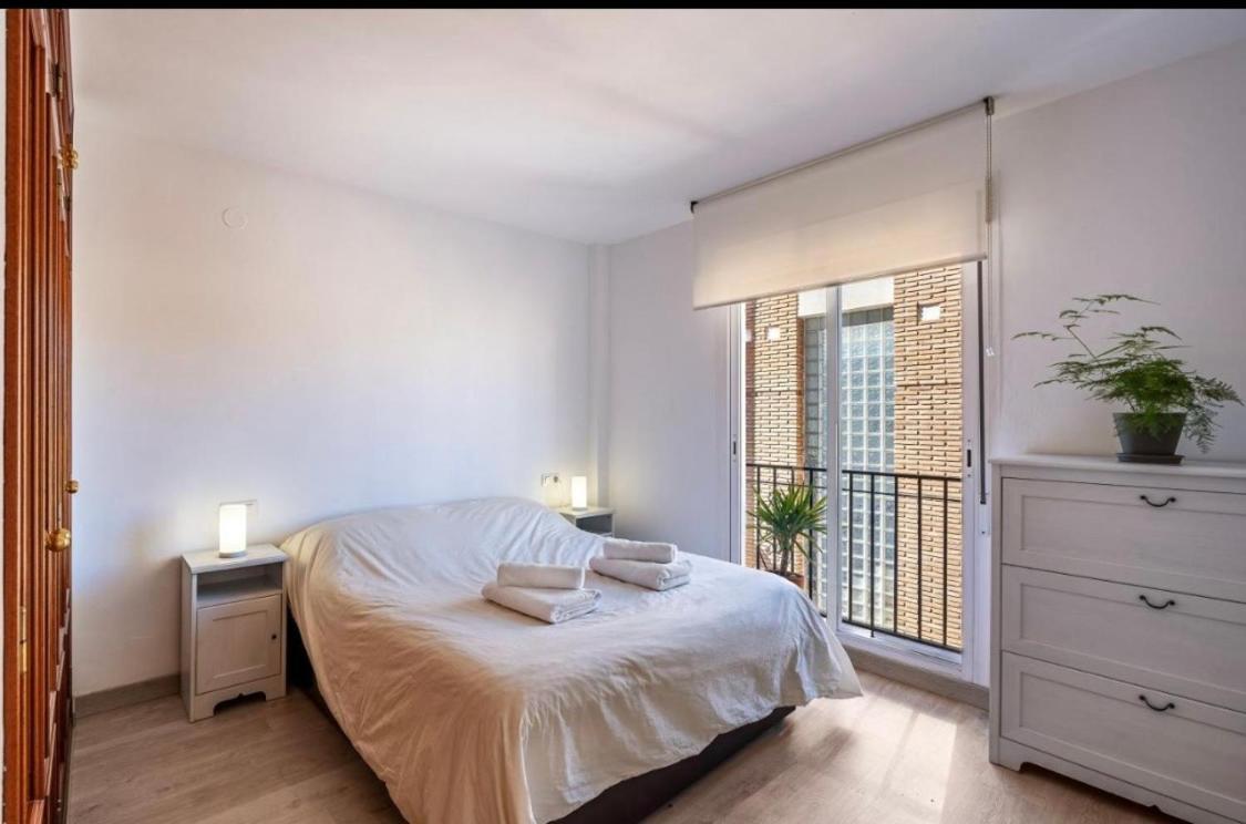 Casa Con Piscina Comunitaria En Albayzin Alto Granada