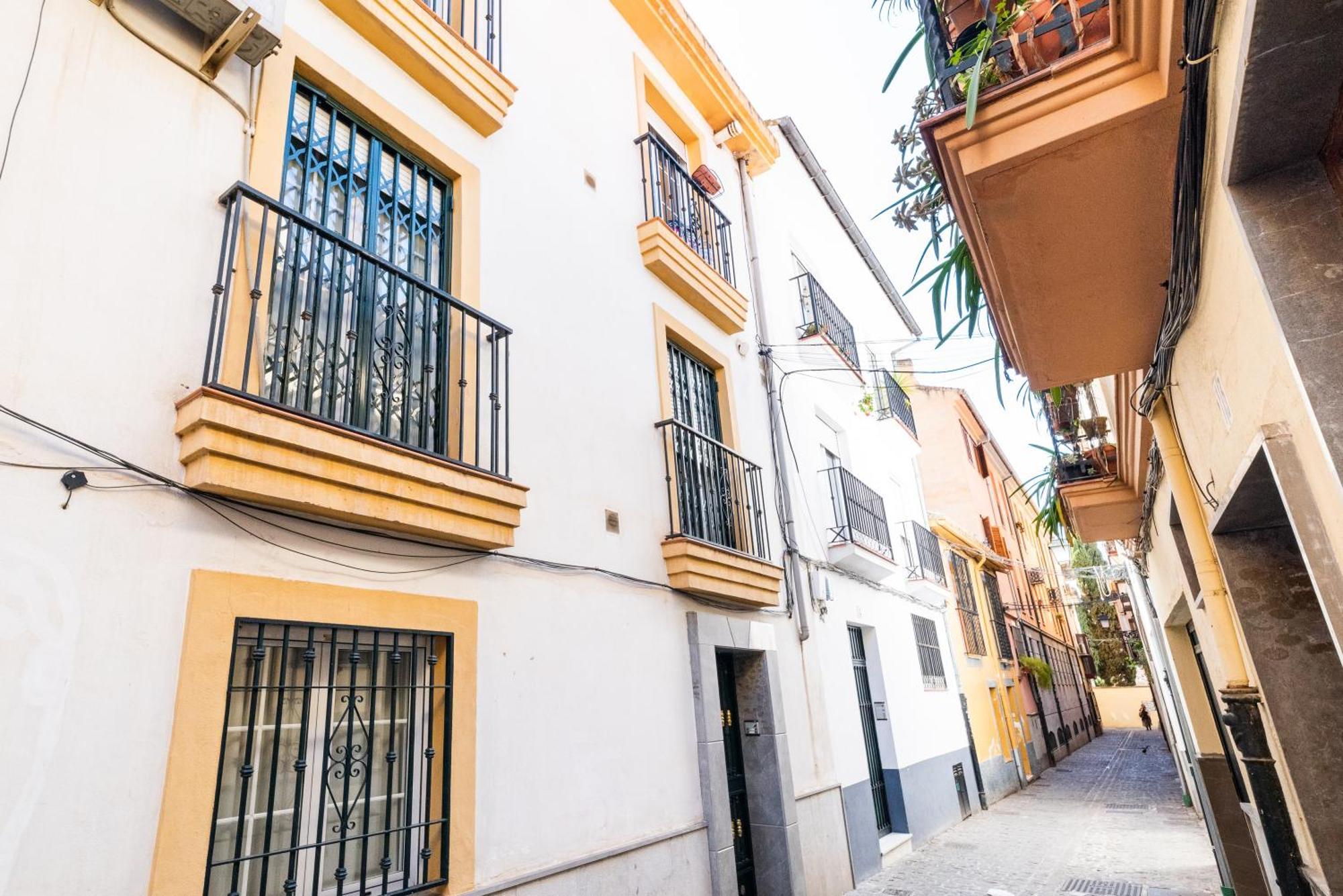 Wekey Homes Realejo, Centro Apartment *