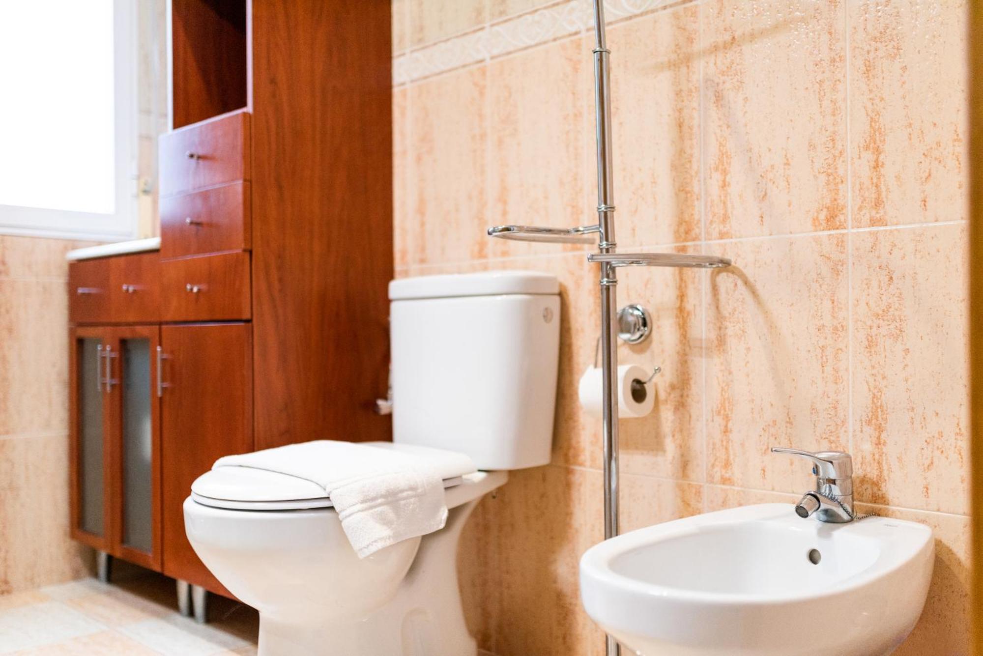 Wekey Homes Realejo, Centro Apartment *