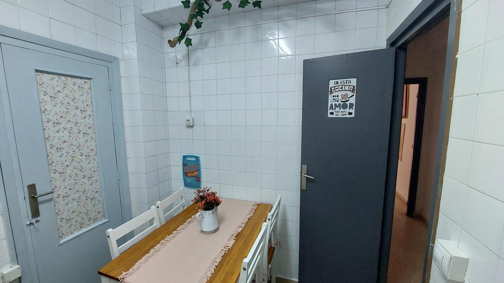 Apartamento Céntrico Piso Con Aparcamiento *