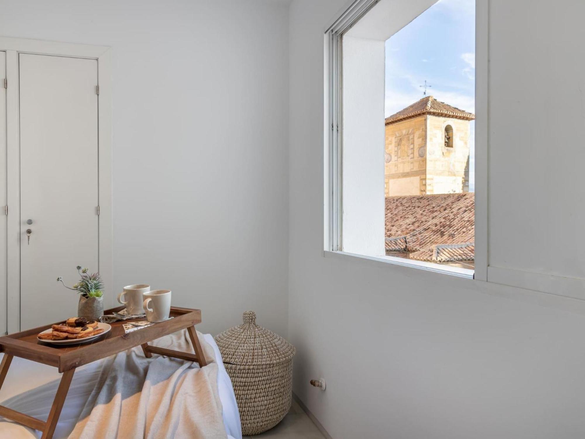 My White Wall Realejo Granada