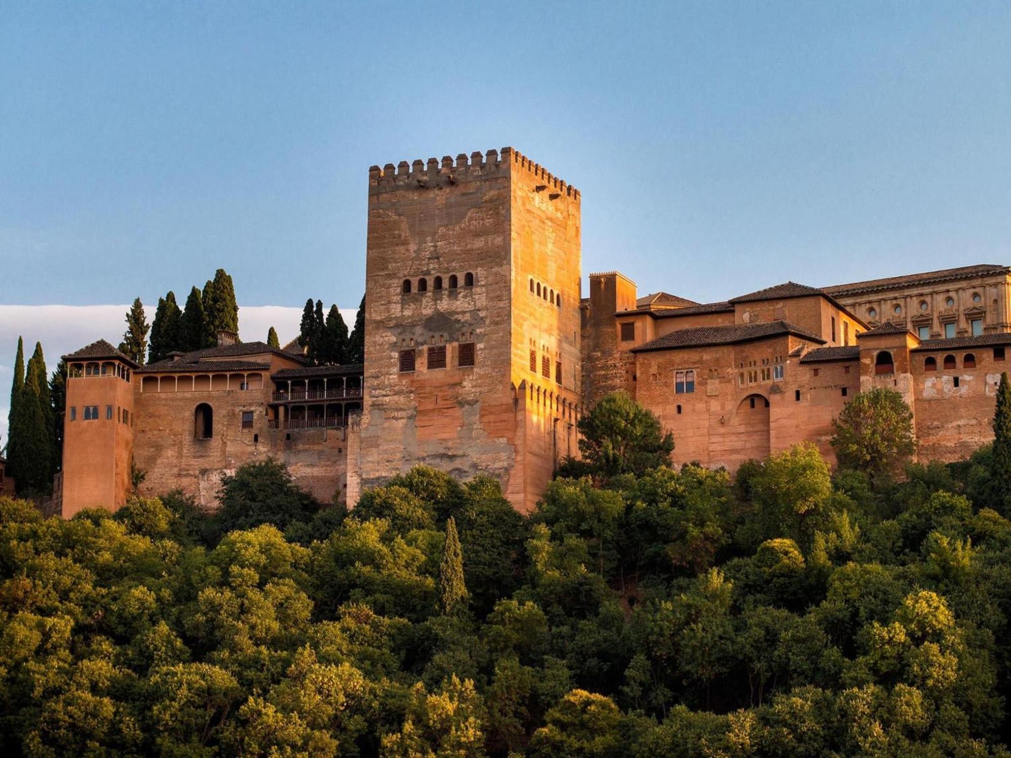 Chezmoihomes A Piece Of Heaven Over The Alhambra