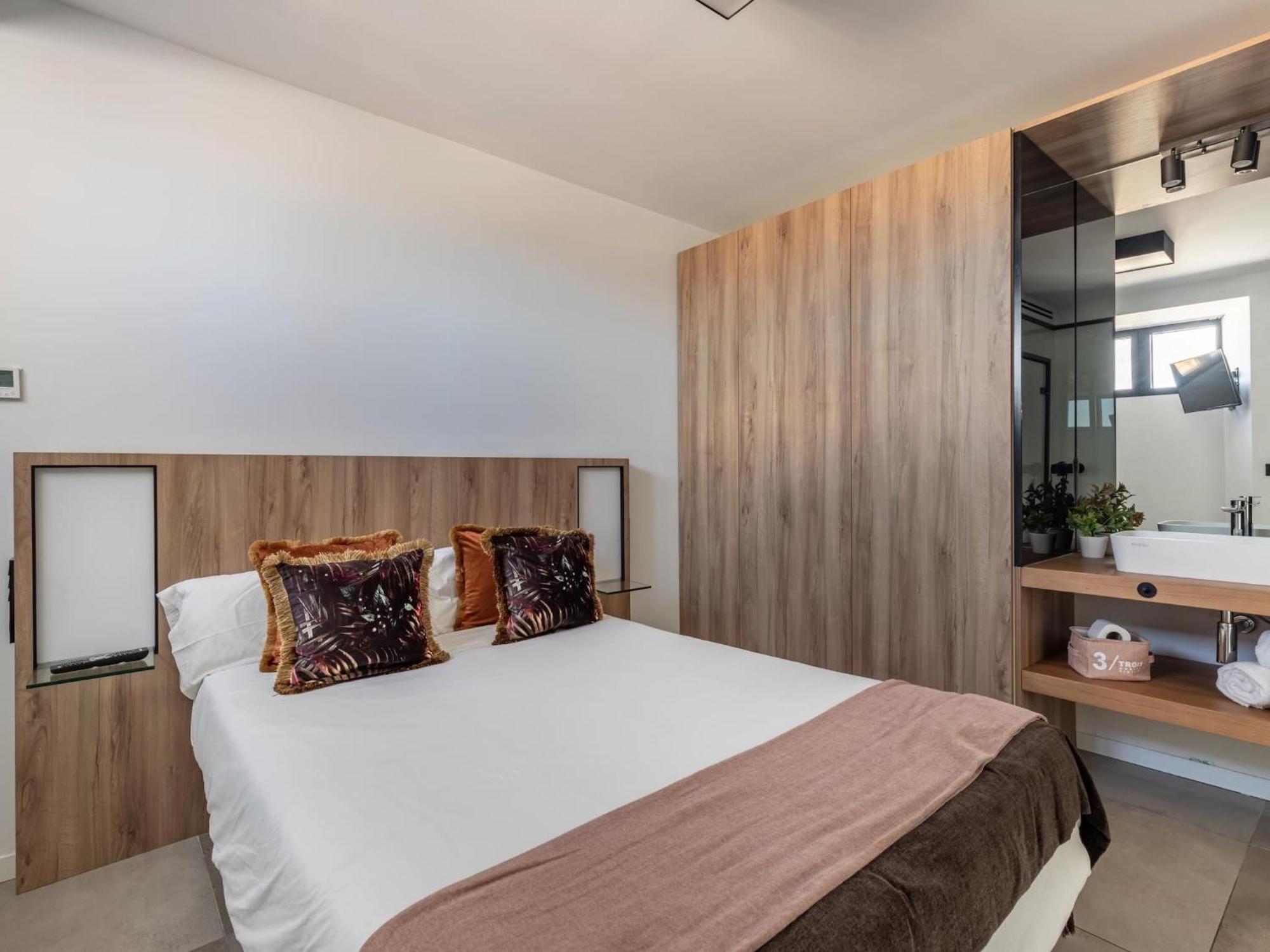 Luxury Alhambra Penthouse Collection *