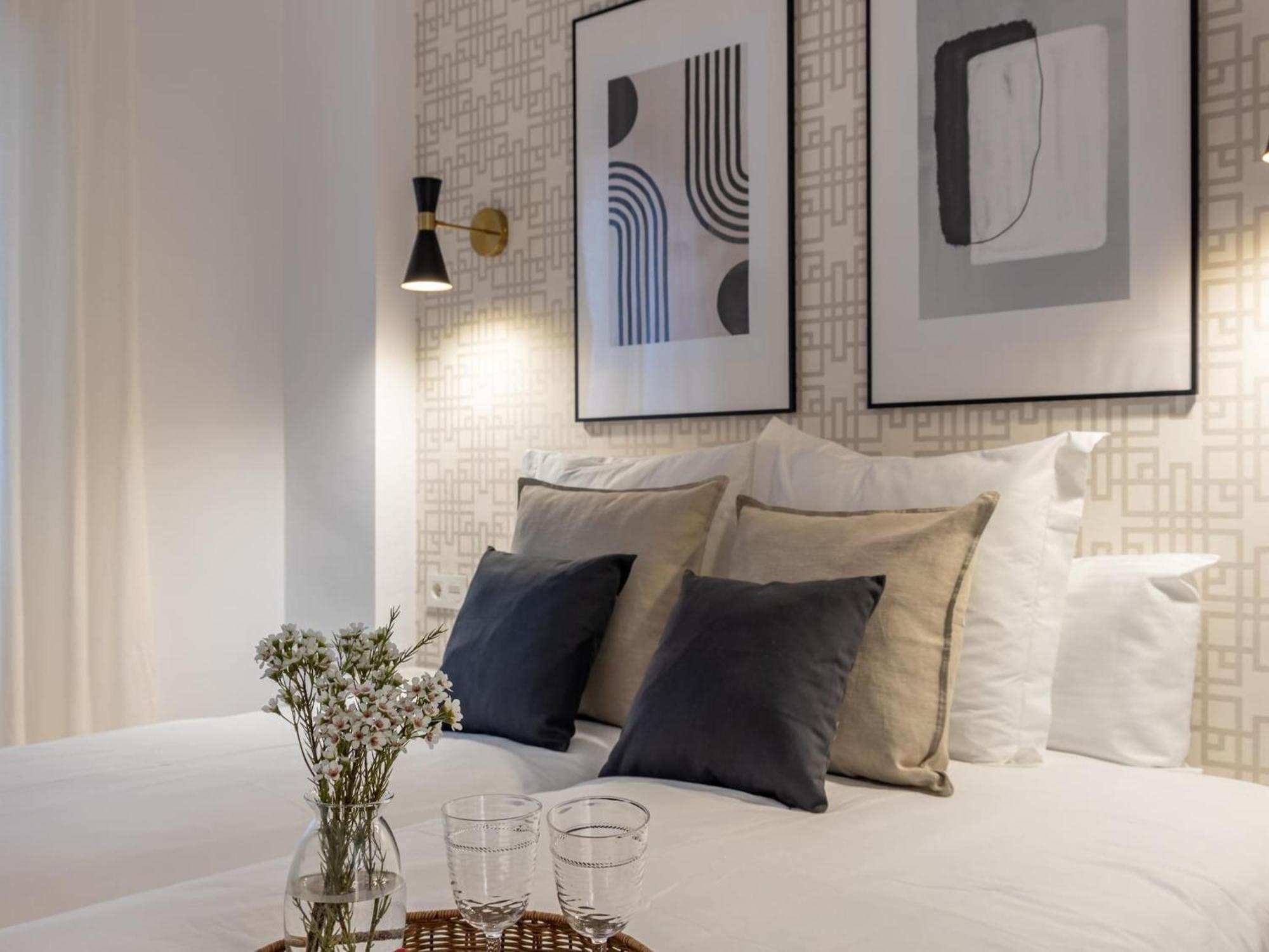 Apartment Stylish And Elegant 1 & 2 Bedroom I *