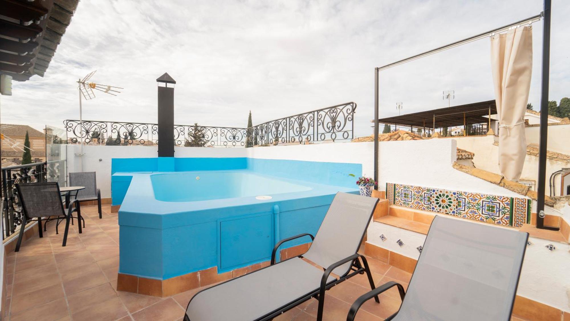 Homestay Carmen San Luis Albaicin, *