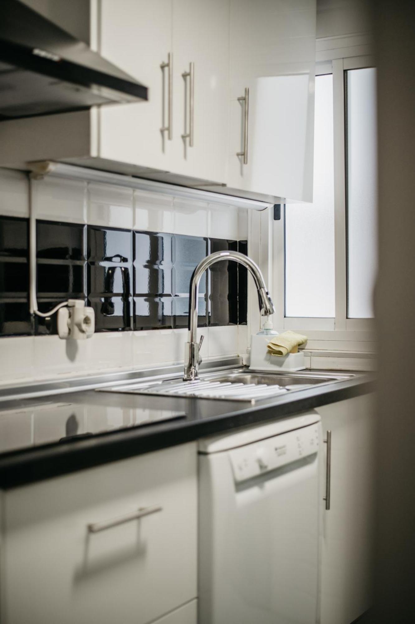 Apartamento Tuguest Maria Luisa - Free Parking Granada