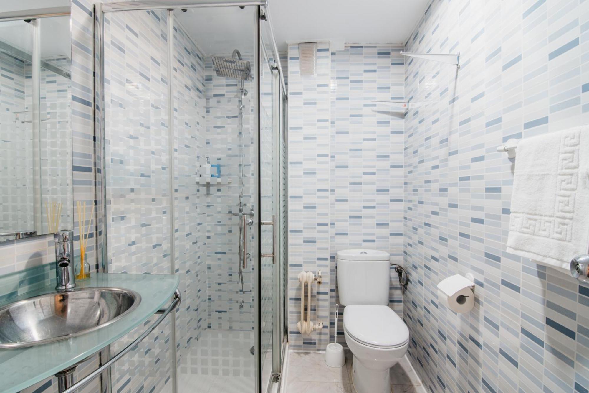 Apartamento Tuguest Maria Luisa - Free Parking Granada