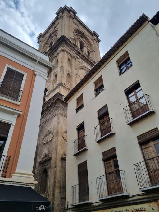 Exclusividad A Pie De La Torre De La Catedral Apartamento Granada