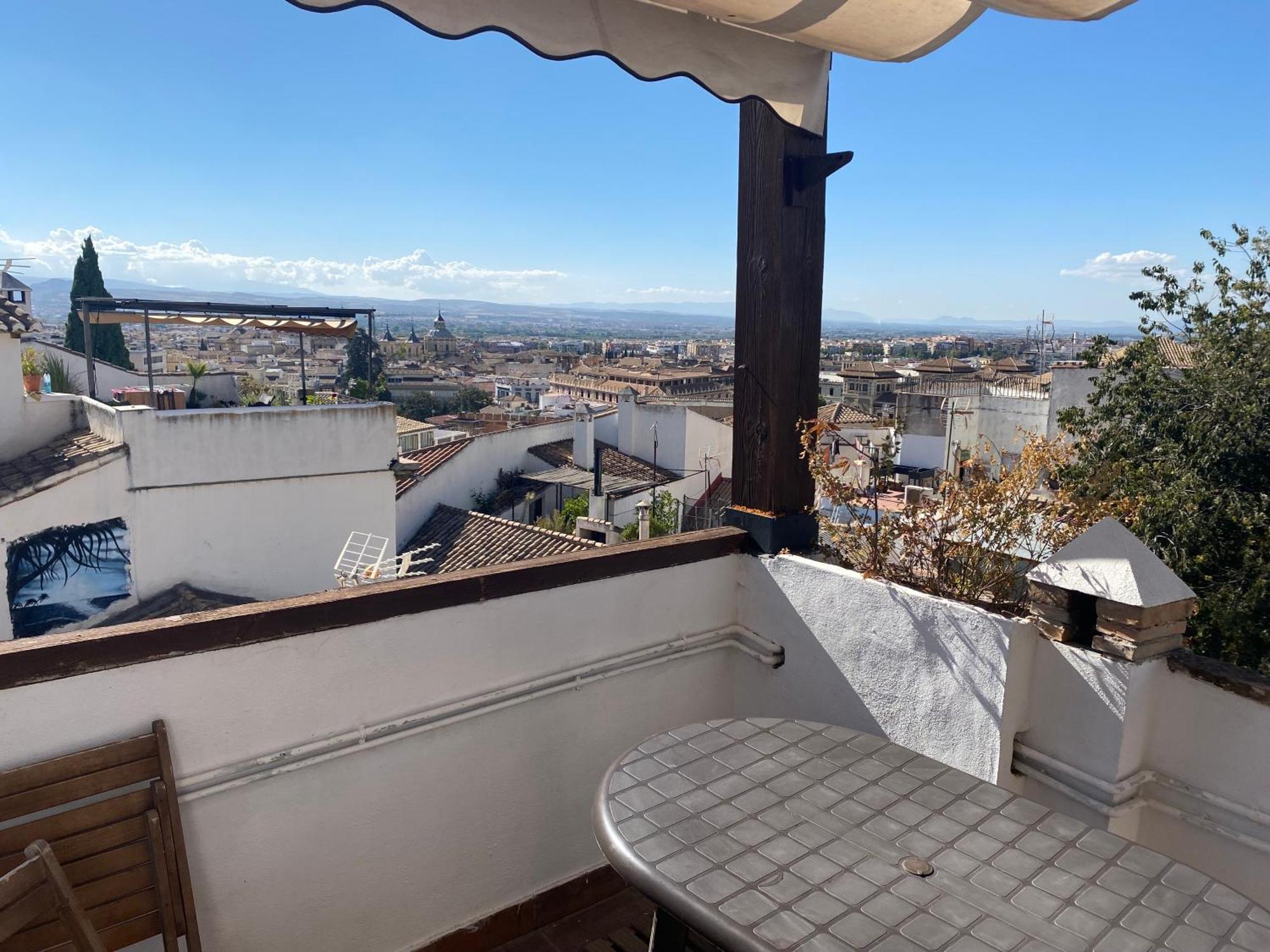 Habitación en casa particular Con Bano Y Cocina Privados En Albaicin