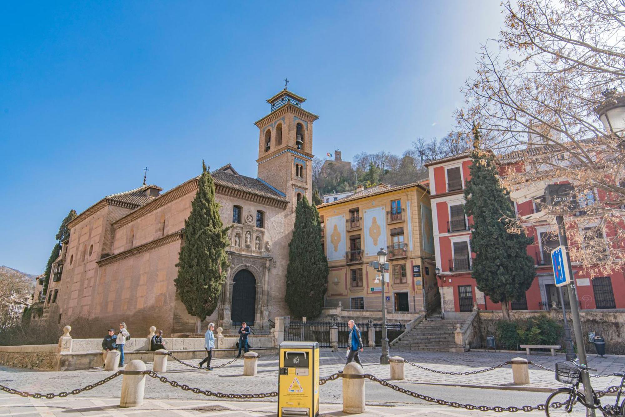 Gloria Bendita Granada