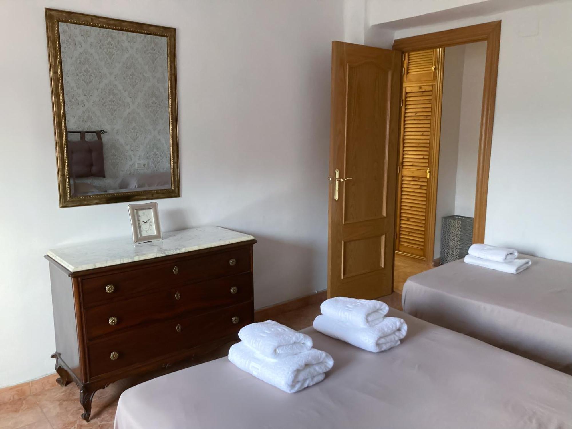 Apartamento Luninoso Y Practico En El Centro Con Amplio Parking Incluido *