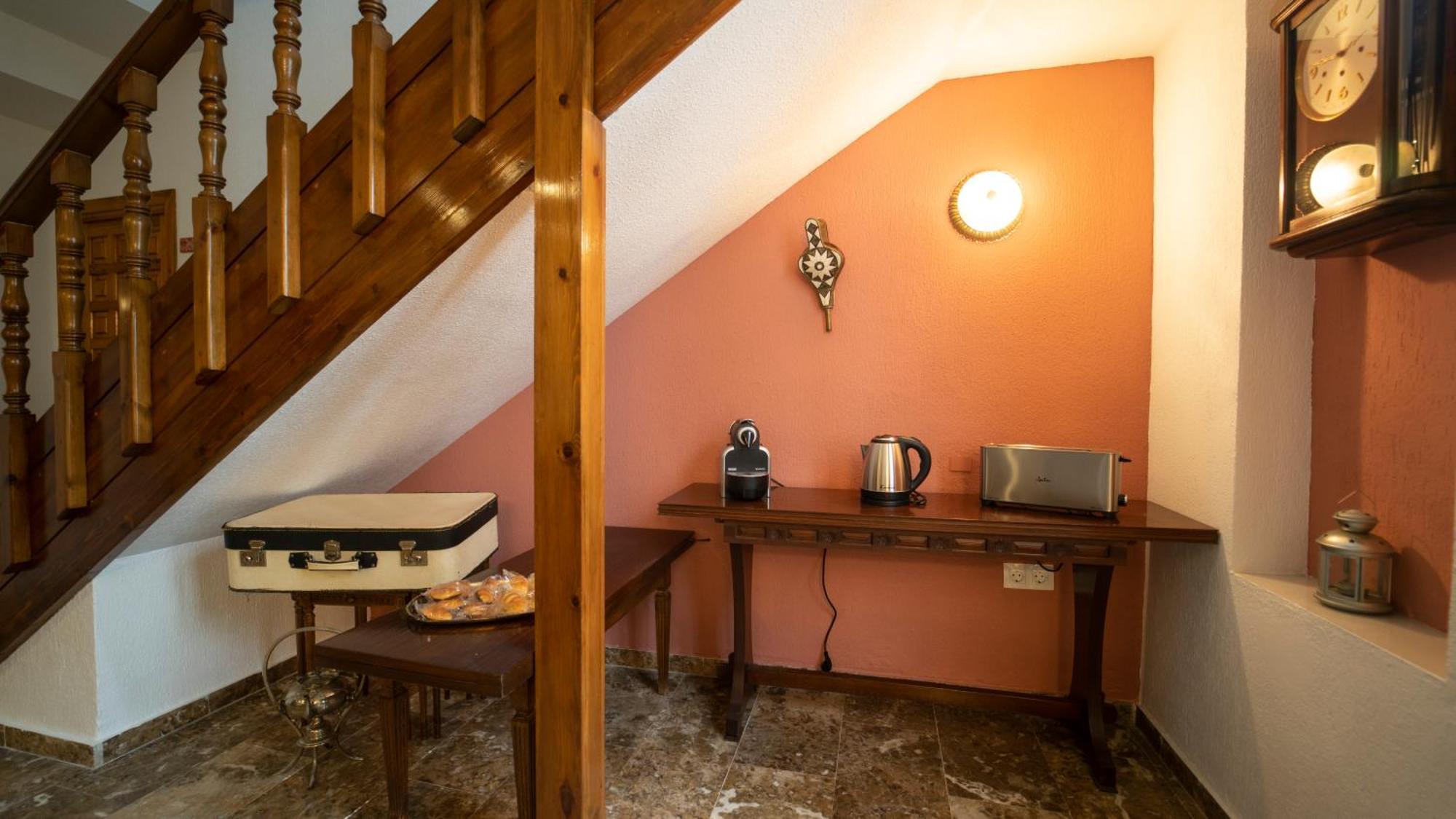 Homestay Carmen San Luis Albaicin, *