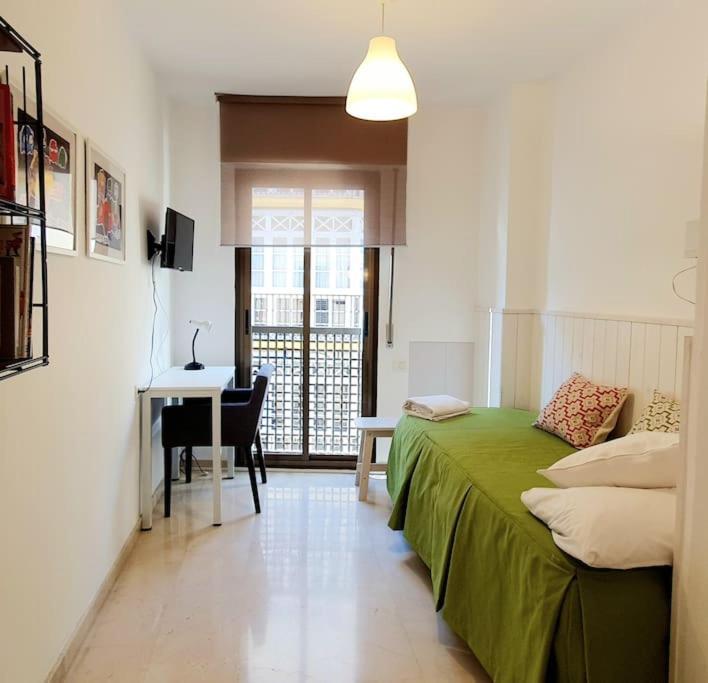 Acogedor Y Centrico Con Parking Apartamento Granada