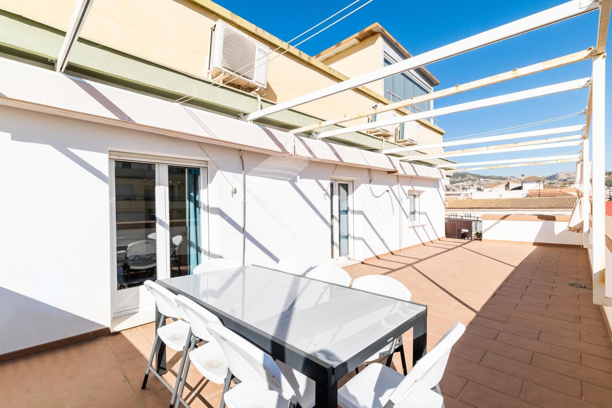 Neptuno Atico, Con Terraza Granada
