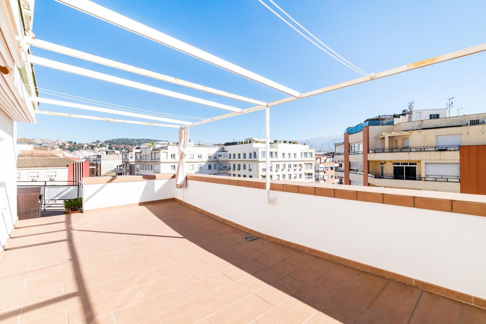 Neptuno Atico, Con Terraza *