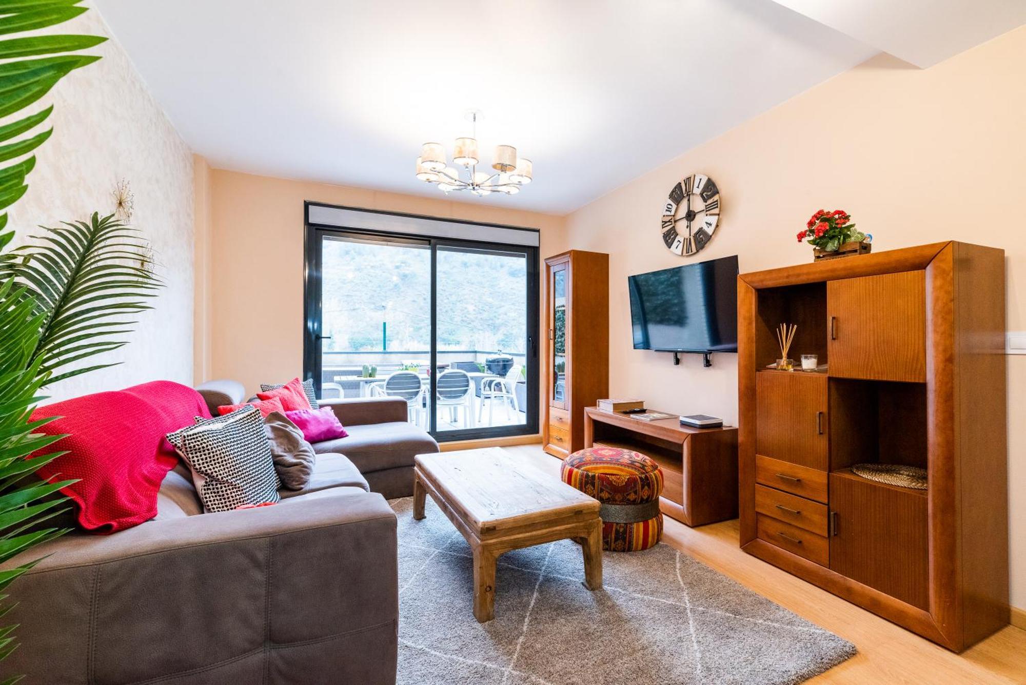 Apartamento El Generalife Cerca Centro Y Sierra Nevada Con Piscina Y Barbacoa Y Parking Gratis *