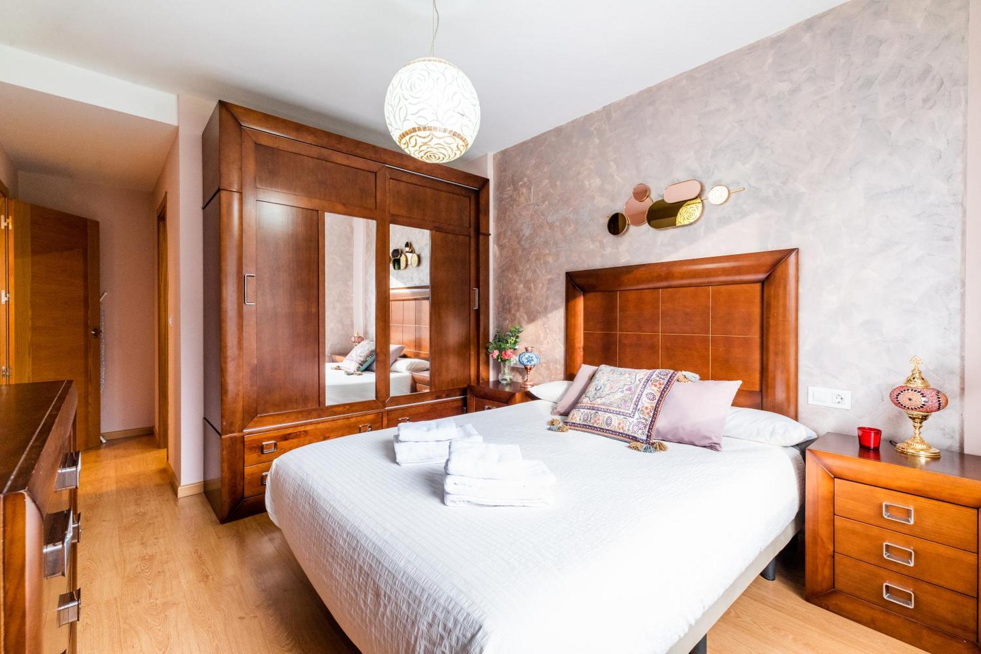 Apartamento El Generalife Cerca Centro Y Sierra Nevada Con Piscina Y Barbacoa Y Parking Gratis *