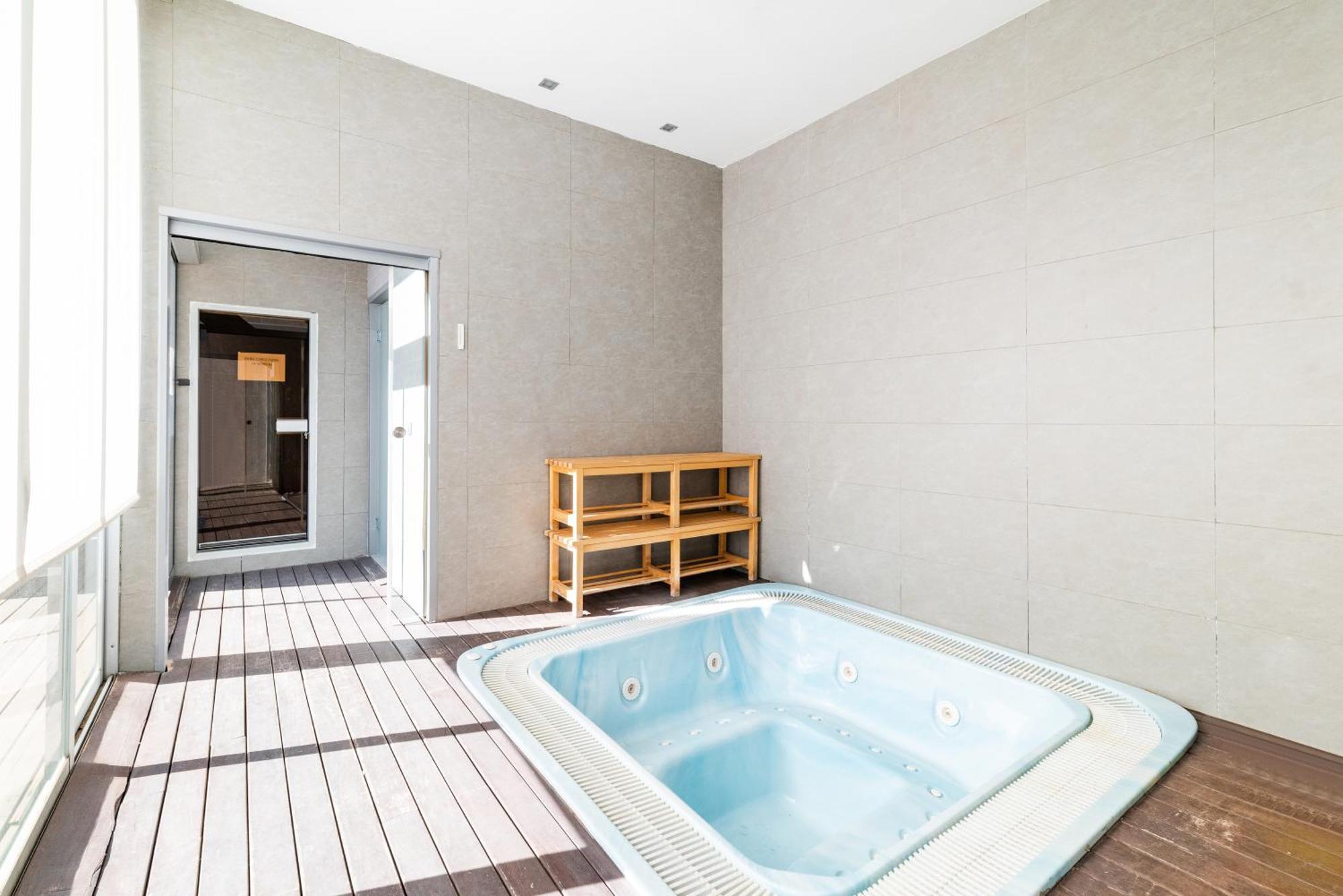 Apartment Tuguest Avenida De La Investigacion - Free Parking *