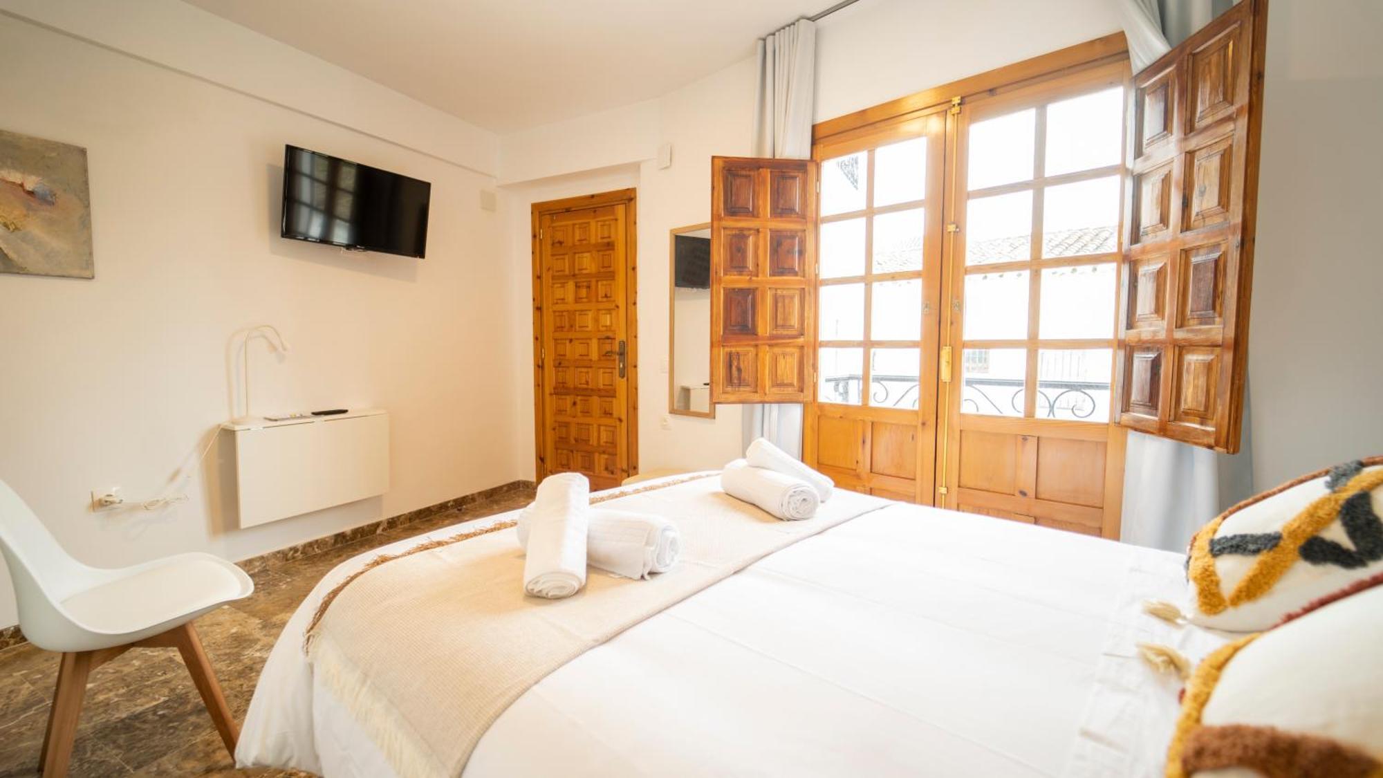 Homestay Carmen San Luis Albaicin, *