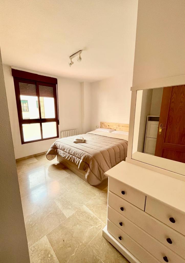 Apartment Apartamento, Piscina Y Parking Tico Medina