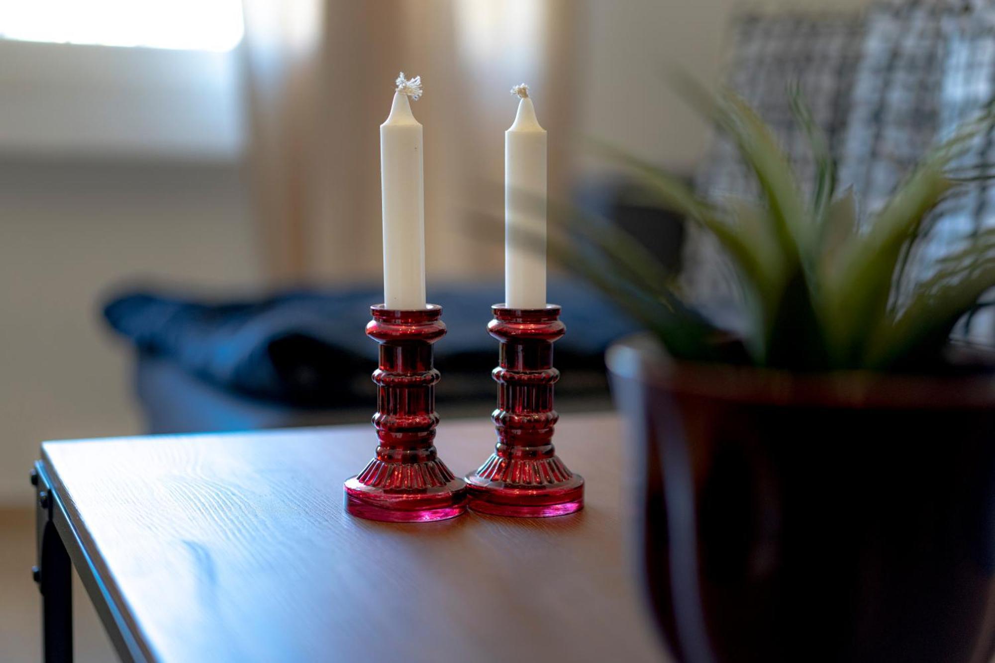 Mariana & Ganivet - Hostatel Apartment