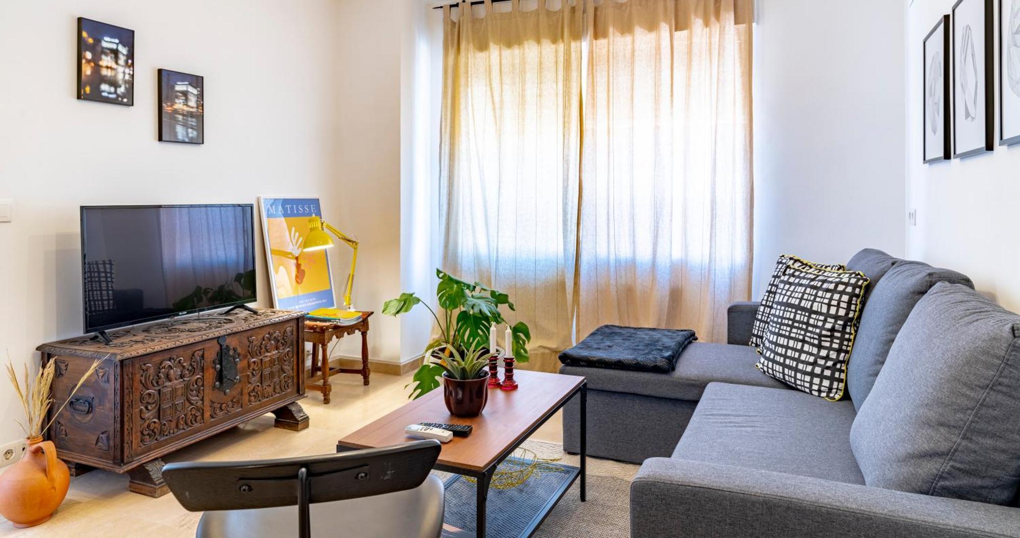 Apartment Mariana & Ganivet - Hostatel