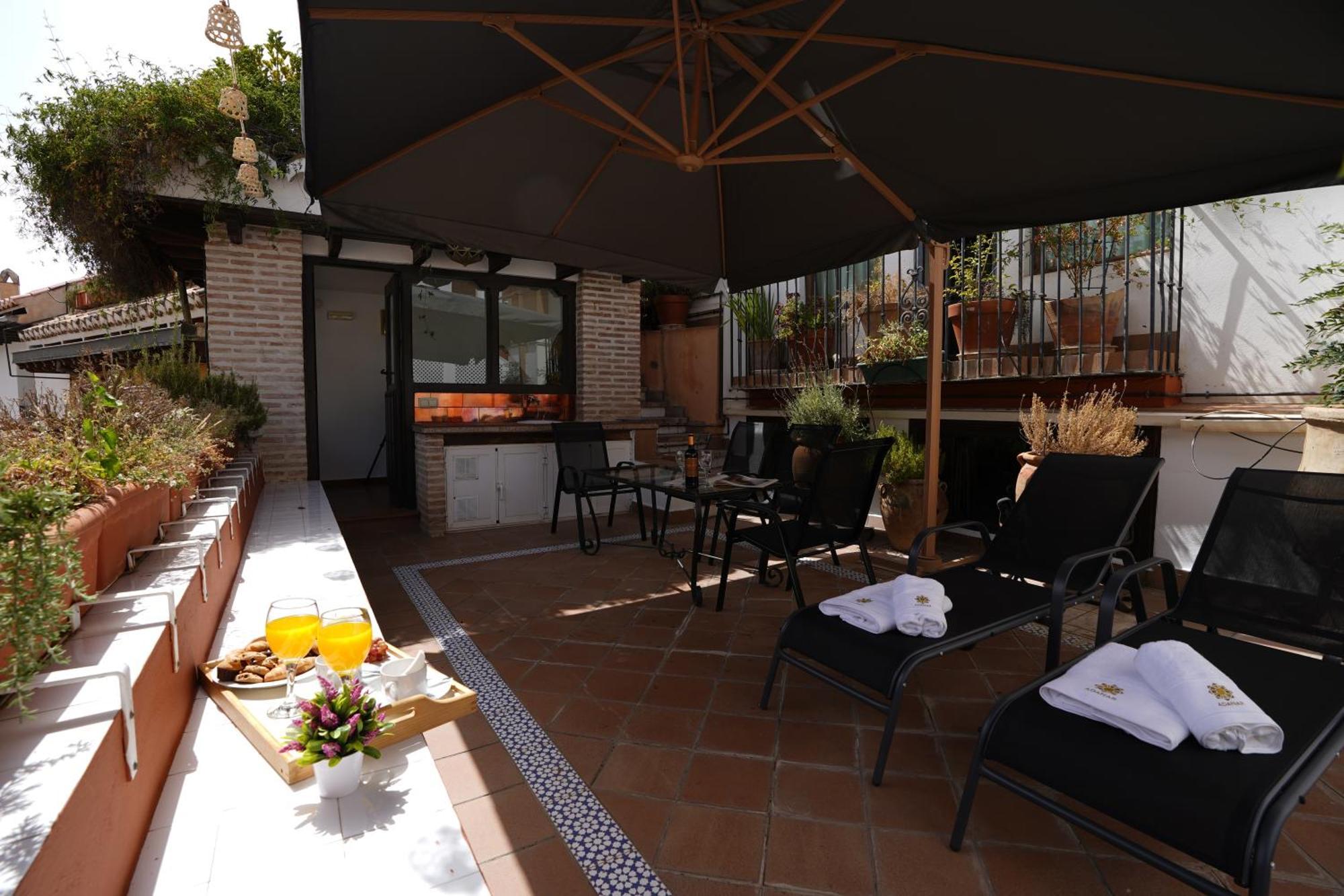 Adanar-apartamentos Muralla Ziri