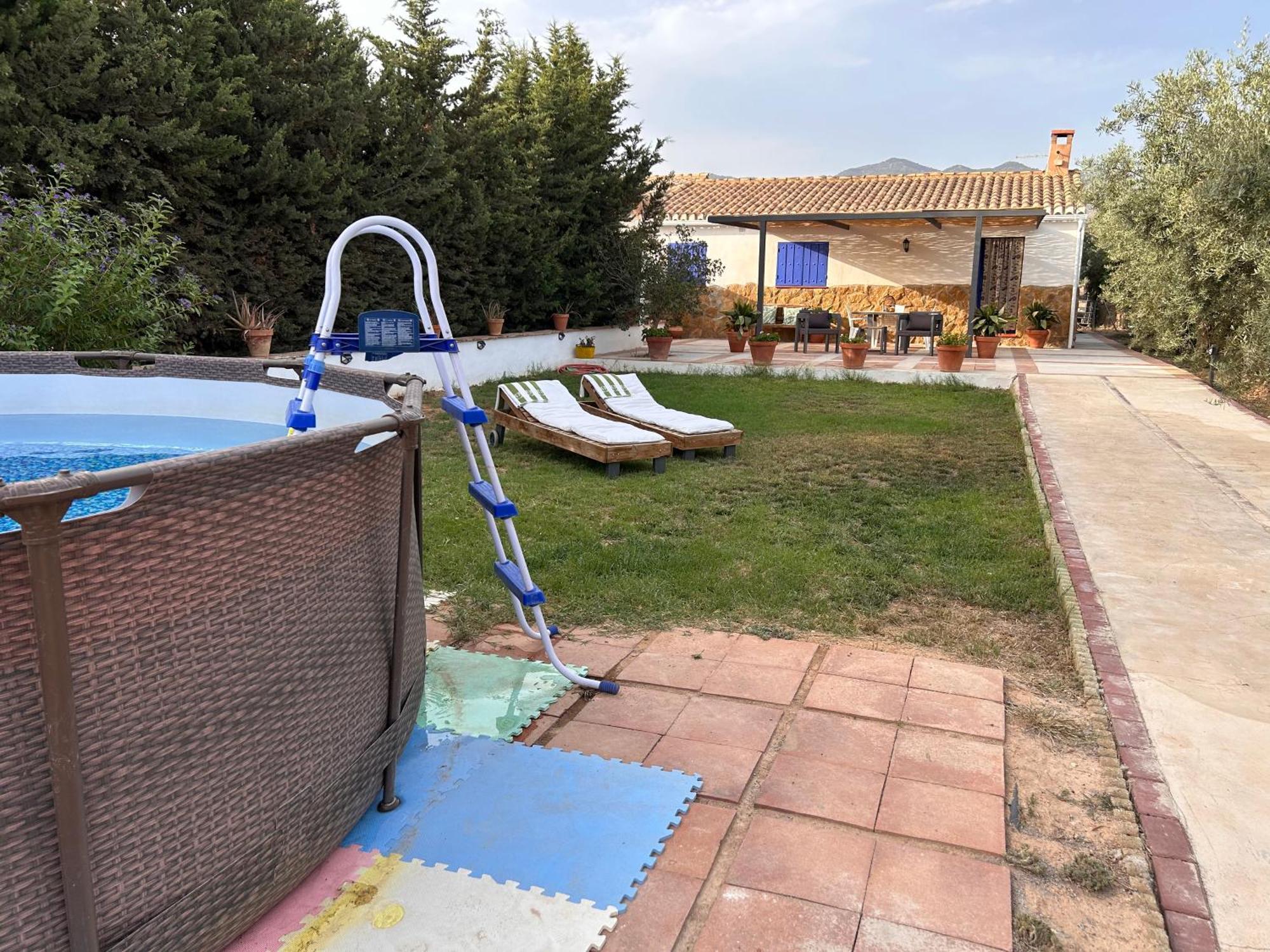 Сasa de vacaciones Cortijo El Llano Granada